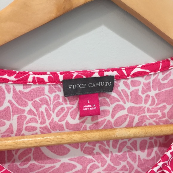 Vince Camuto Keyhole Tank - Picture 2 of 5